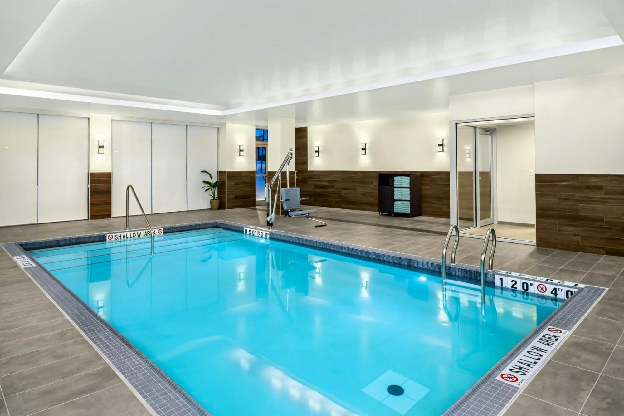 Fairfield By Marriott Inn & Suites Gravenhurst Muskoka Exterior foto